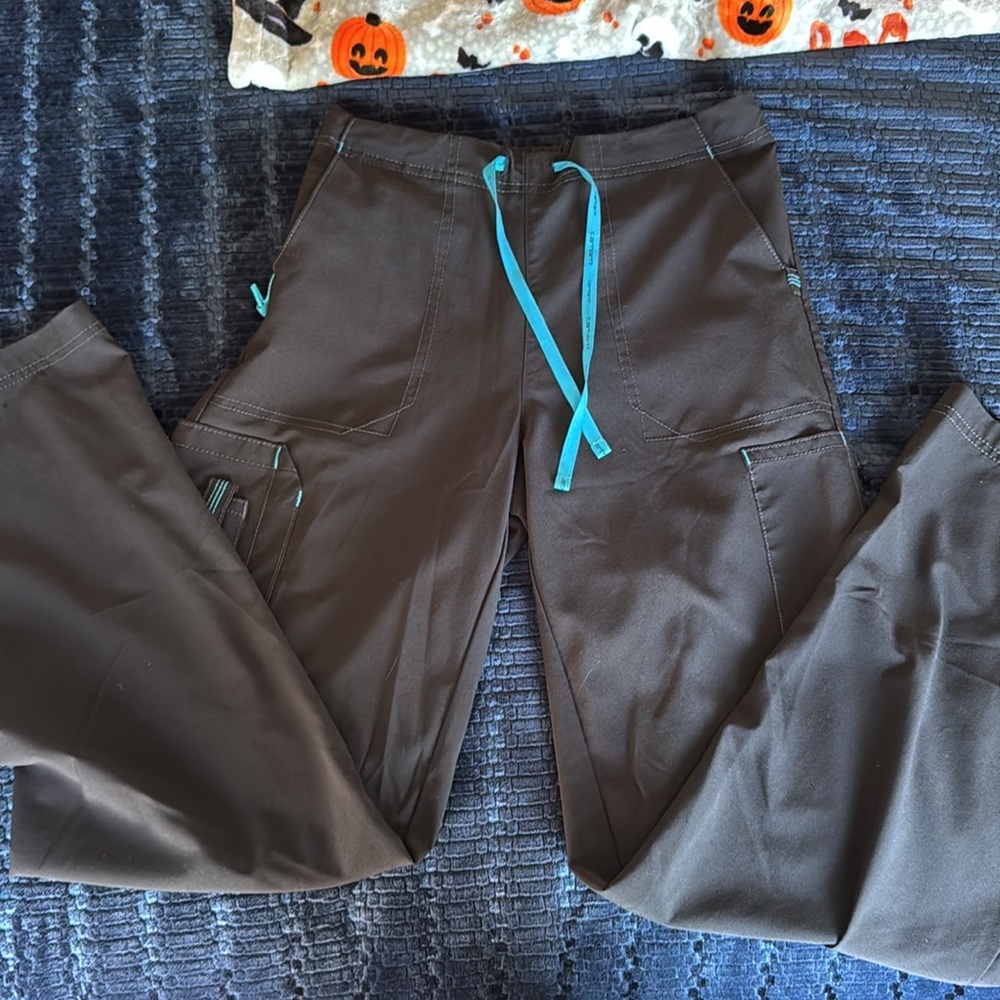 Small Carhartt scrub pants